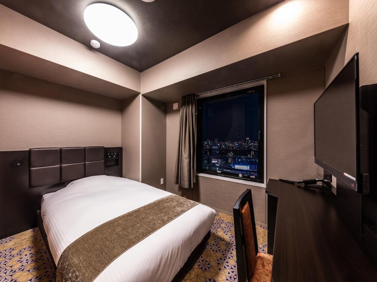 Apa Hotel Shin Osaka Eki Tower Buitenkant foto