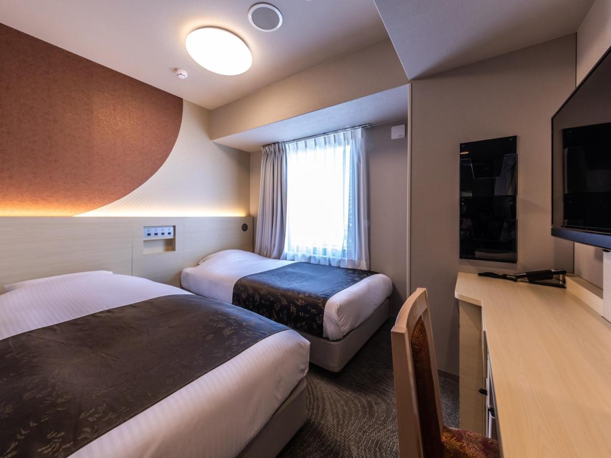 Apa Hotel Shin Osaka Eki Tower Buitenkant foto