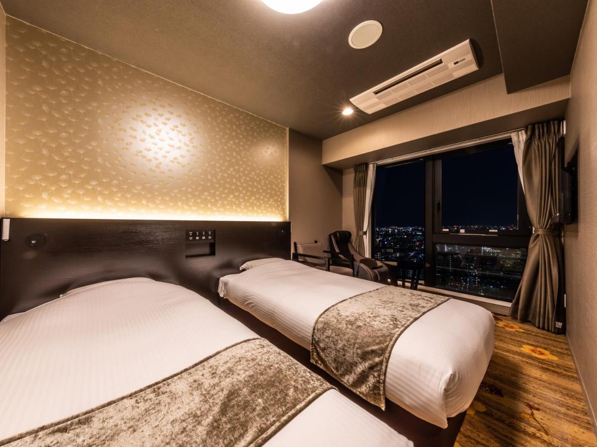 Apa Hotel Shin Osaka Eki Tower Buitenkant foto