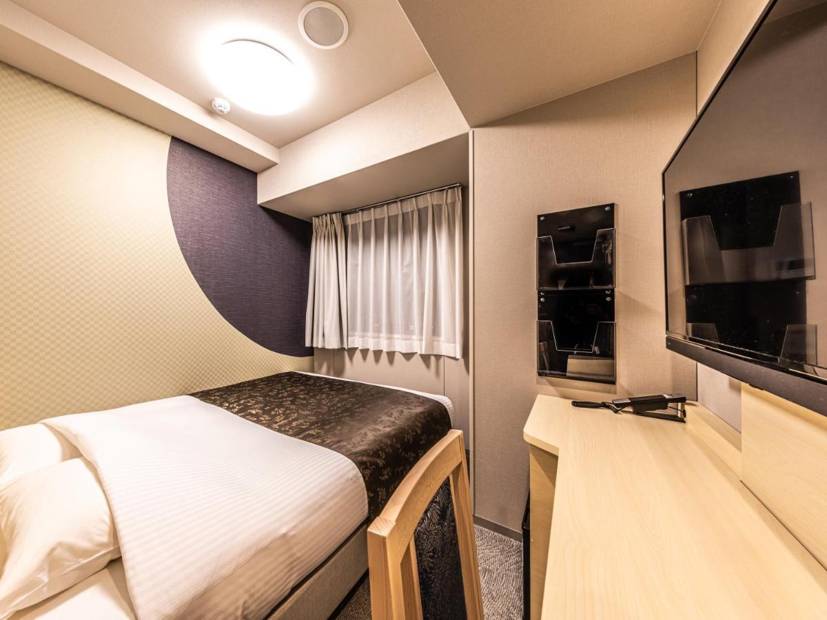 Apa Hotel Shin Osaka Eki Tower Buitenkant foto